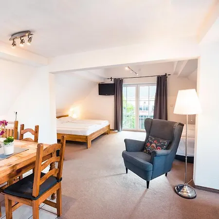 Am Park מלון רוסט