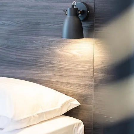 Hotel Am Park 3*